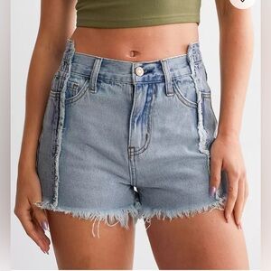 Flying Monkey two tone distressed patch Jean shorts. Like new! Size 29.